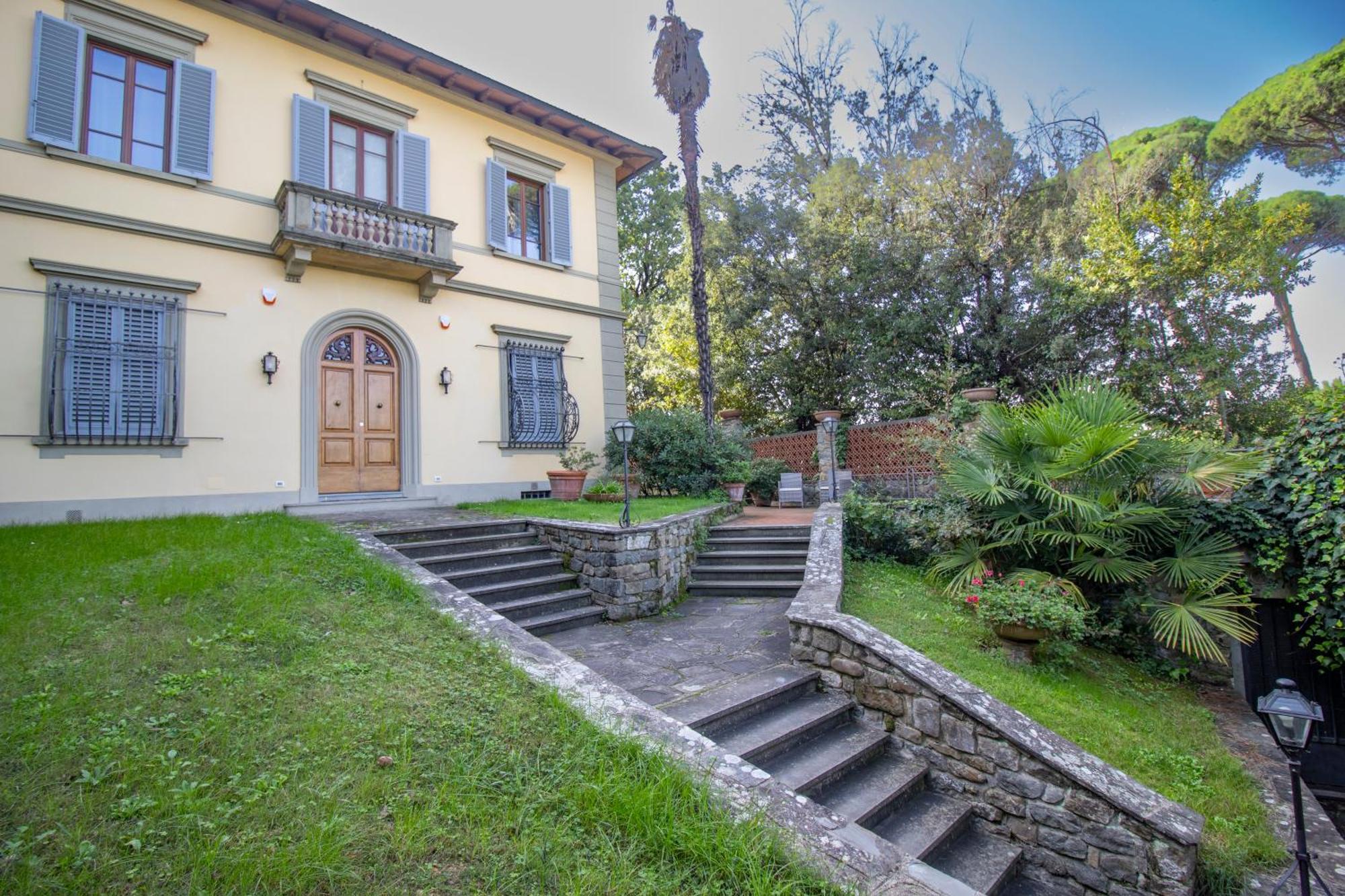 Villa Lia - Apartment In Villa With Private Garden And Pool Florence Exterior photo